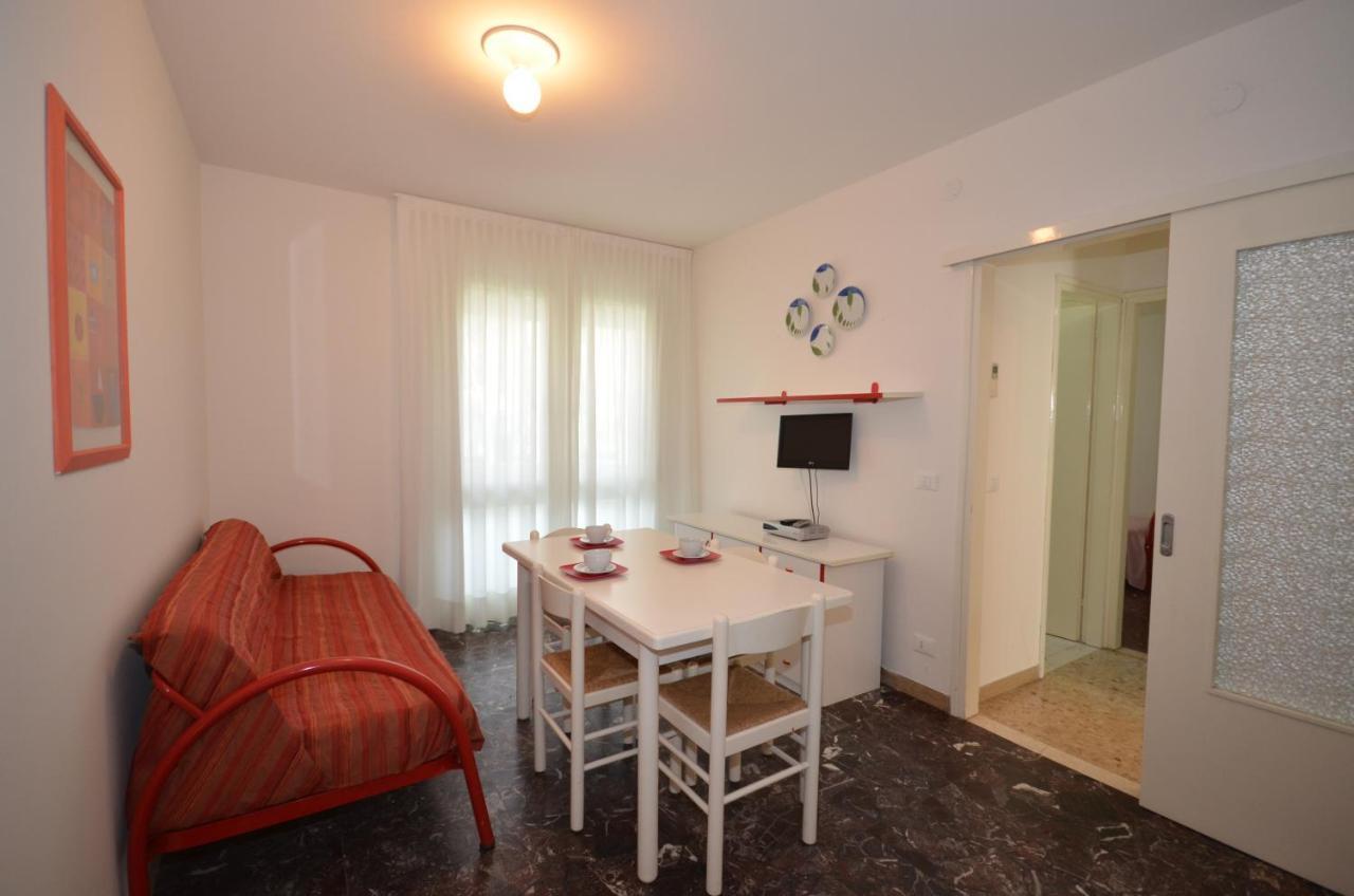 Appartamenti Tuia Bibione Bagian luar foto
