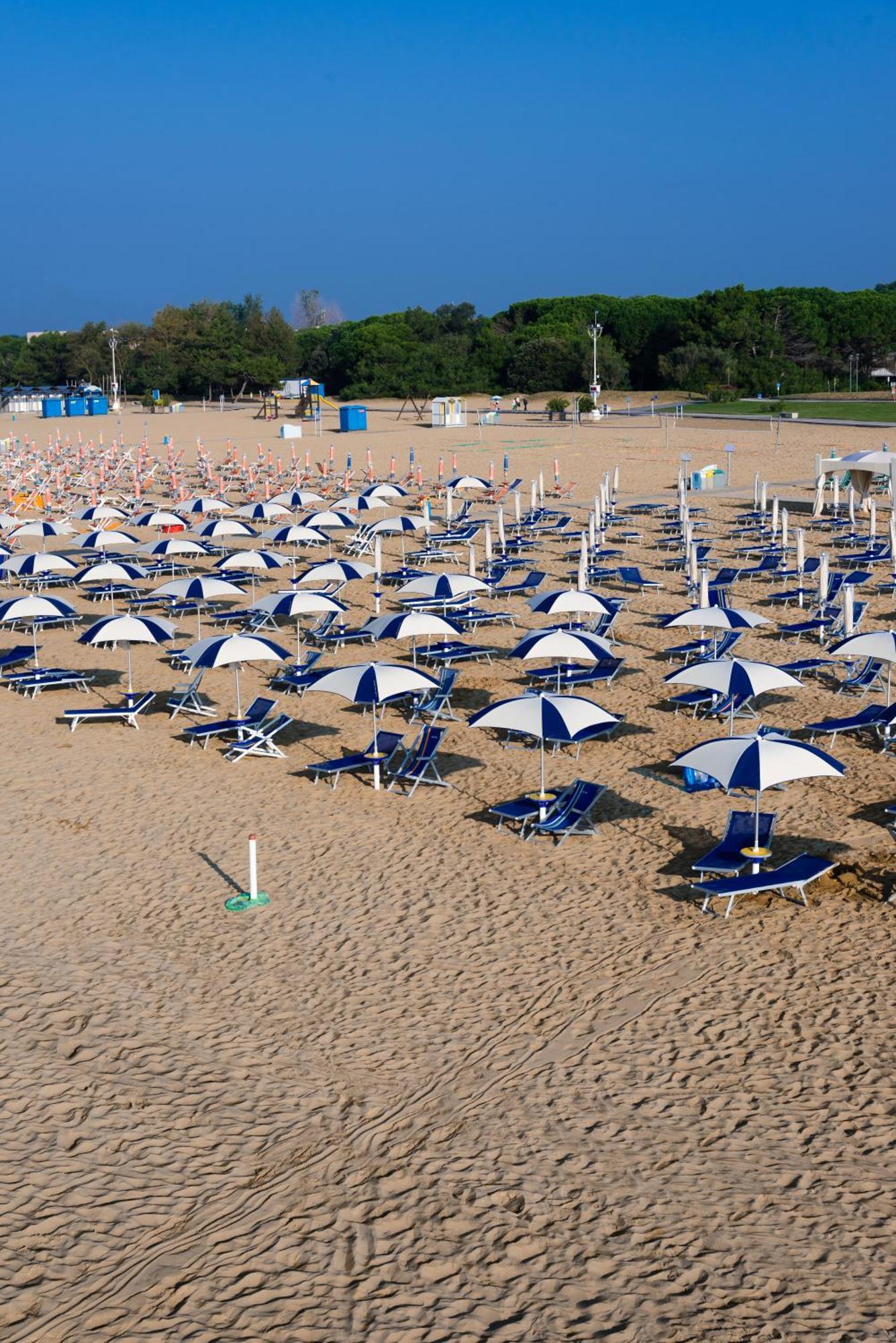 Appartamenti Tuia Bibione Bagian luar foto